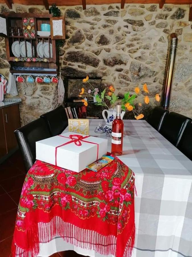 파레드스 드 코라 Casa Pedra & Cal 빌라 외부 사진